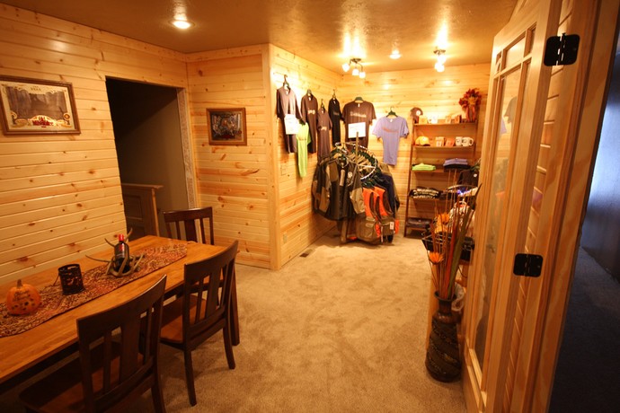 First Class Hunting Lodge